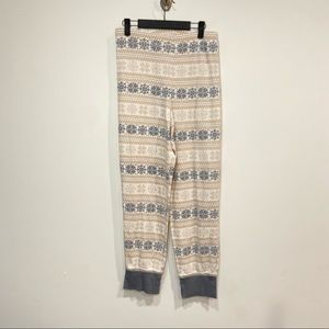 Cacique Thermal Pajama Pants With Snowflakes Size 22/24 in Cream & Grey